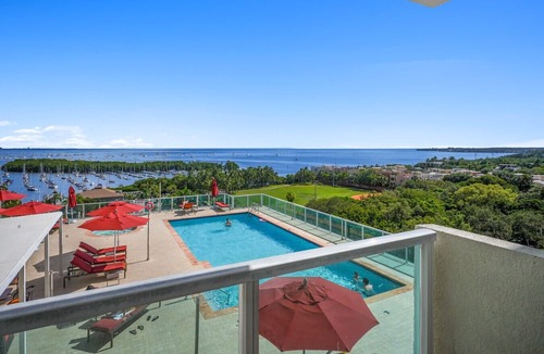 Coconut Grove Apartment | SF Tropical Paradise - Spacious 3/3