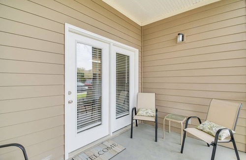 Foley Condo | Foley Condo w/Pool Access: 10 Mi to Gulf Shores!