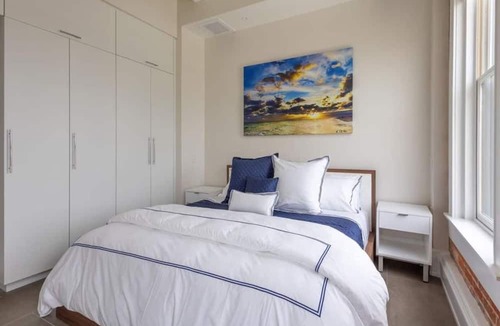 Downtown Condo | Modern Loft, Historic Streets- 2 bed/2 bath
