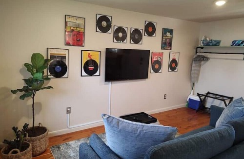 Downtown Apartment | Jazz Studio -2 blocksToPalafoxSt