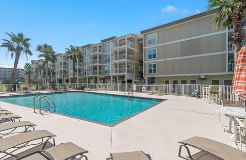 Orange Beach East Condo | Portside 108- Bring your Boat to the Ole River