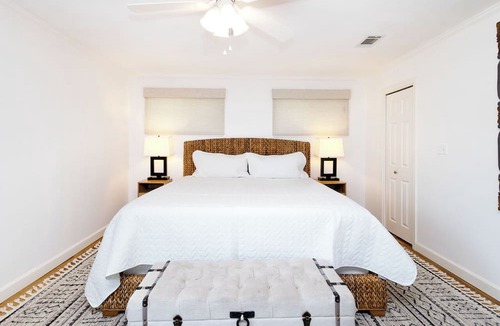 Toilla Segunda Condo | 4 Bedrooms | Sleeps Up to 15 | Private Pool | Game Room | Walk to Beach