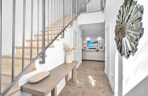 Coconut Grove Condo | Grove Walk Manor | 3BR Oasis in Coconut Grove