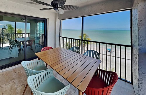 Mid Island Condo | Seaside 510 | Newly Updated, Top-floor Corner Condo w/Gulf Views
