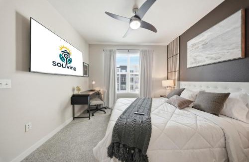 Courier City - Oscawana Apartment | Modern 2BR w Pool Pet-Friendly Unit #18