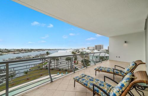 Orange Beach East Apartment | Bella Luna 407-Luxury Condo-Sleeps 8-Walk to Flora-Bama-2 King Beds-Flora-Bama