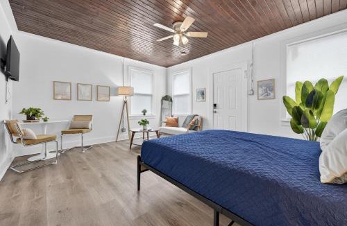 South Pensacola Apartment | Unit 1 Pensacola Cozy Studio