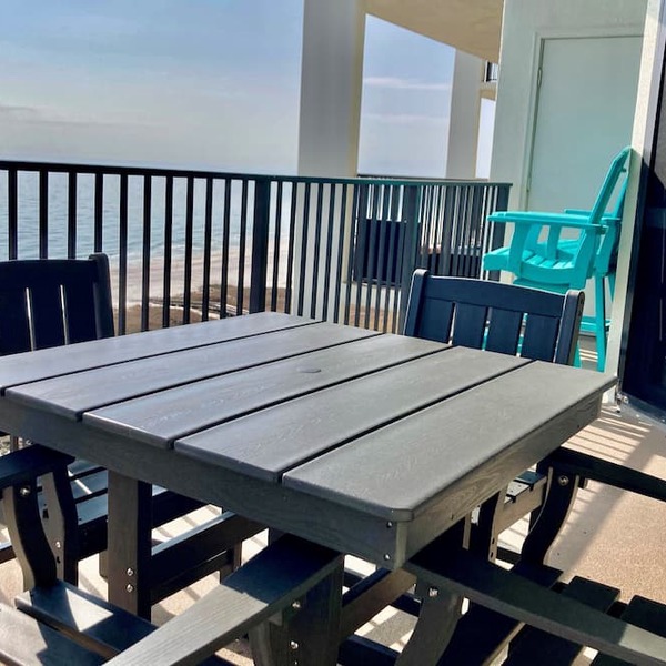 BEAUTIFULLY RENOVATED Condo on the 14th Floor with Fabulous Gulf-Front Views!