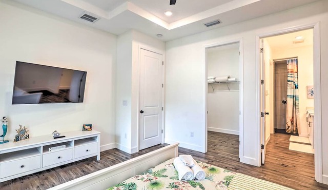 Tampa House w/Patio, Near Downtown & Beaches!