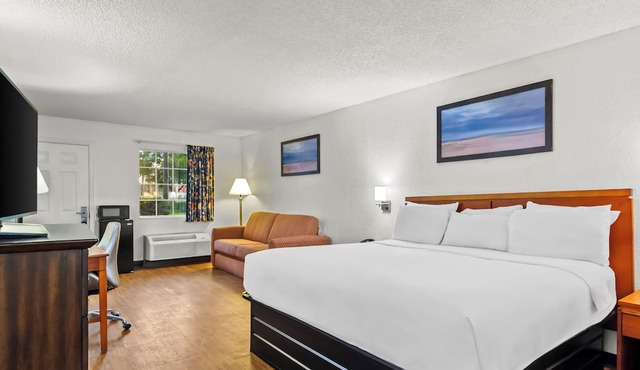 Homestay Inn & Suites