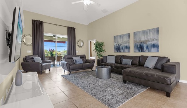 Upstay - New Home Near Disney w Private Pool BBQ