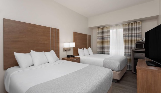Hawthorn Extended Stay by Wyndham Naples