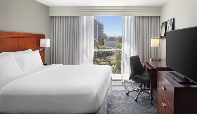 Courtyard by Marriott Miami Airport