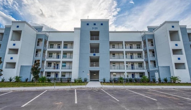 Lovely Themed 3-BR in resort 10 min from Disney