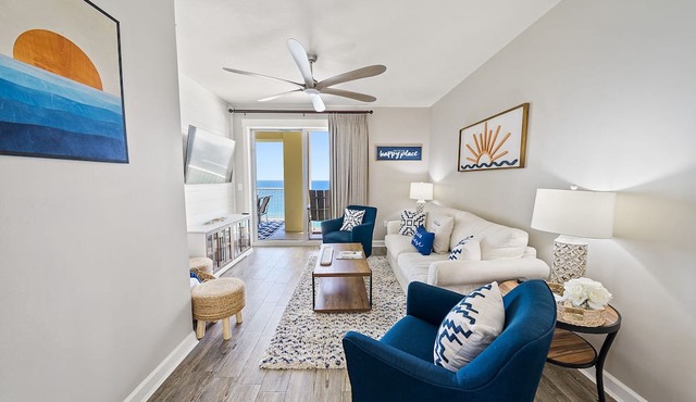 Million dollar views, sleeps 10! Beachfront corner unit @ Grand Panama Resort!