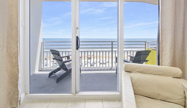 Luxury 9th Floor 1 BR Condo Direct Oceanfront Daytona Beach