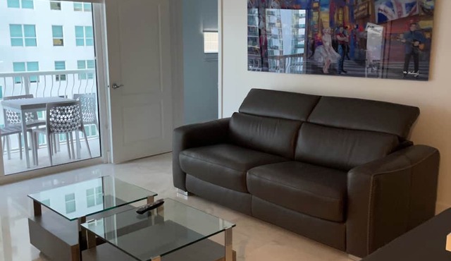 Downtown Miami Brickell Bay & Pool View 4 Bedrooms