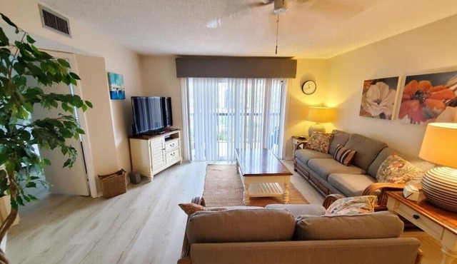 Ocean Village Club O25: 2BR Beachfront Condo with Pool & Gym