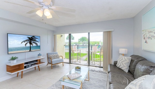 Oceanfront - Ground Floor - Steps to the Beach - Next to Cocoa Beach Pier