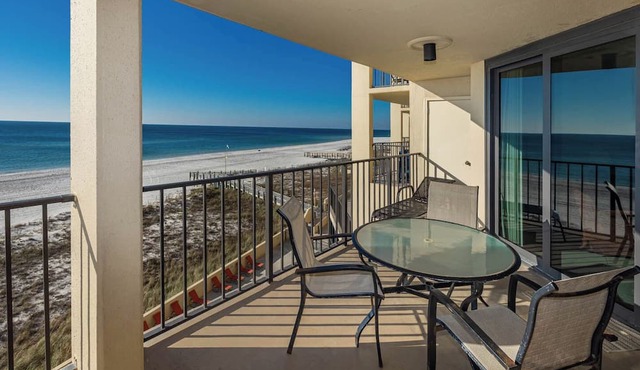 *WEEKLY SPECIALS!* Phoenix III - 4th Floor - 3 Bedroom