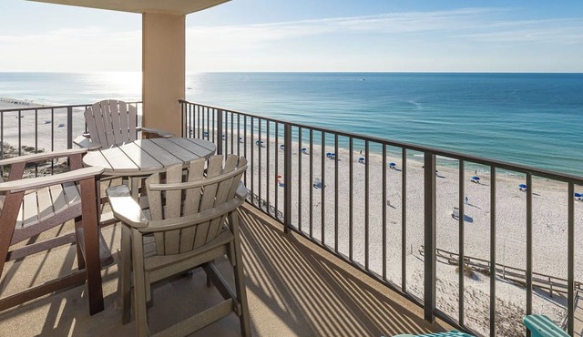 WEEKLY SPECIALS! Phoenix I *2 Bedroom* 11th Floor