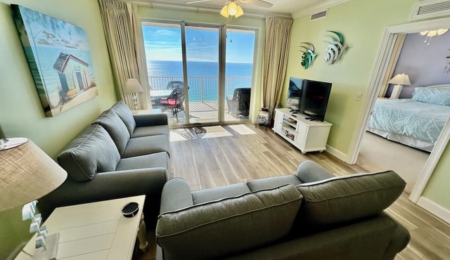 Summer Stay 7 Nights Get 1 Free! BeachFront, Coastal Views, Oversized Balcony