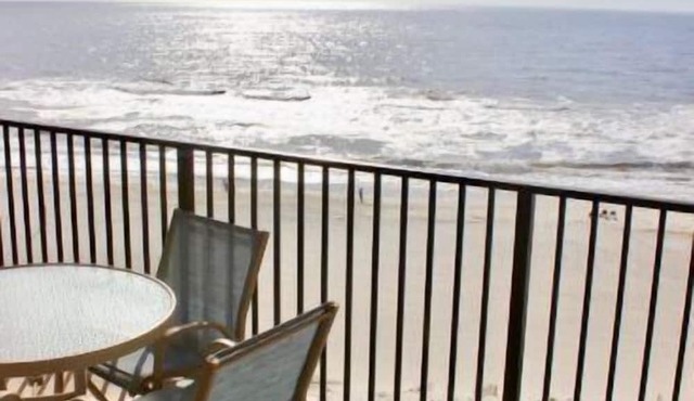 Best Splash Pad in town 2/2 sleeps 8 Phoenix V809