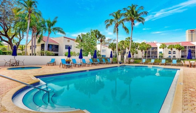 Tropical Paradise Vacation at Valencia in Pelican Bay. BOOK NOW FOR 10% DISCOUNT