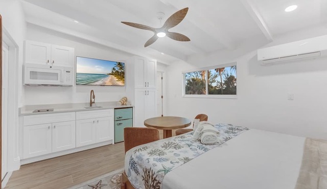 Anchor Inn & Cottage - King Pondview Room
