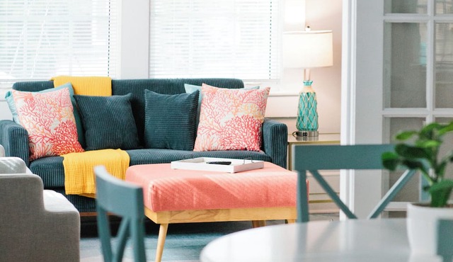 King Loft Retreat | 1BR + Fast WiFi
