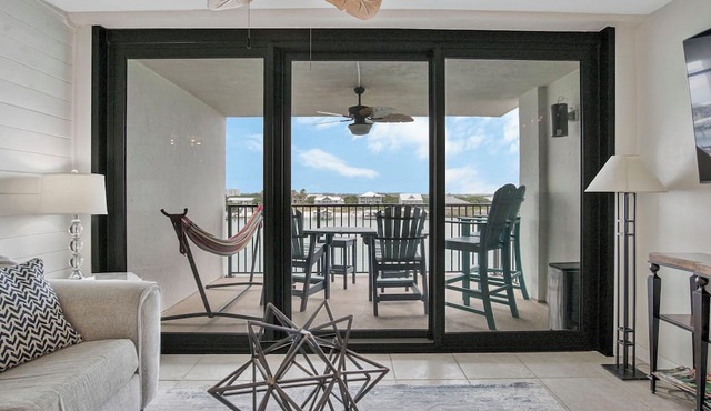 Wind Drift Orange Beach - Bay Views - Boat Slips - 3BR Dual-Waterfront Sleeps 11