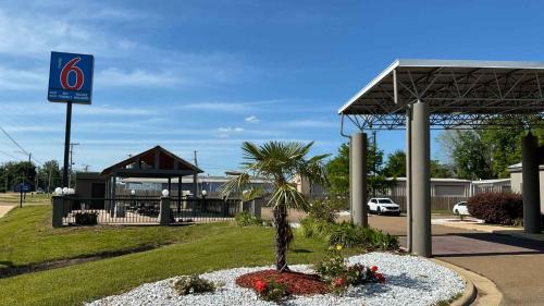 Motel 6 Jackson Airport Pearl