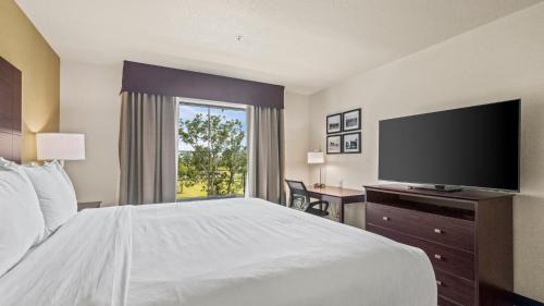 Cobblestone Hotel & Suites - Foley