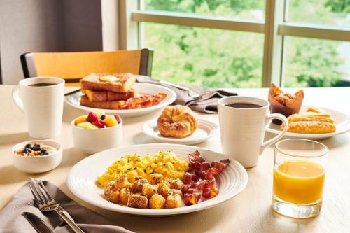 Holiday Inn Baton Rouge College Drive I-10 by IHG